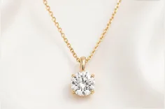 Kalung berlian sebagai inspirasi Custom Jewellery